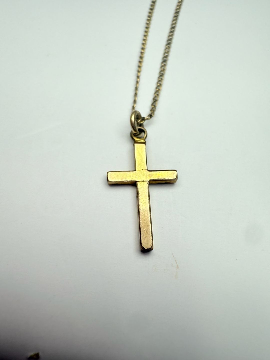 Vintage 14k Gold Filled Etched Cross Pendant Necklace 3