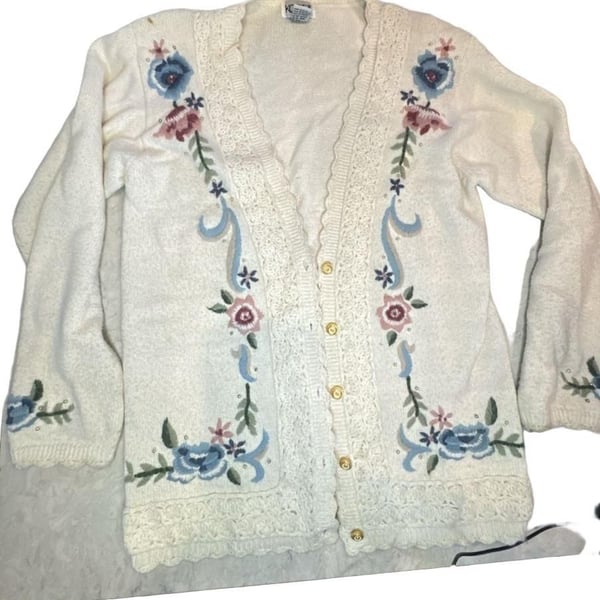 Koret Floral Embroidered Cardigan Size S Cream Beaded Scalloped