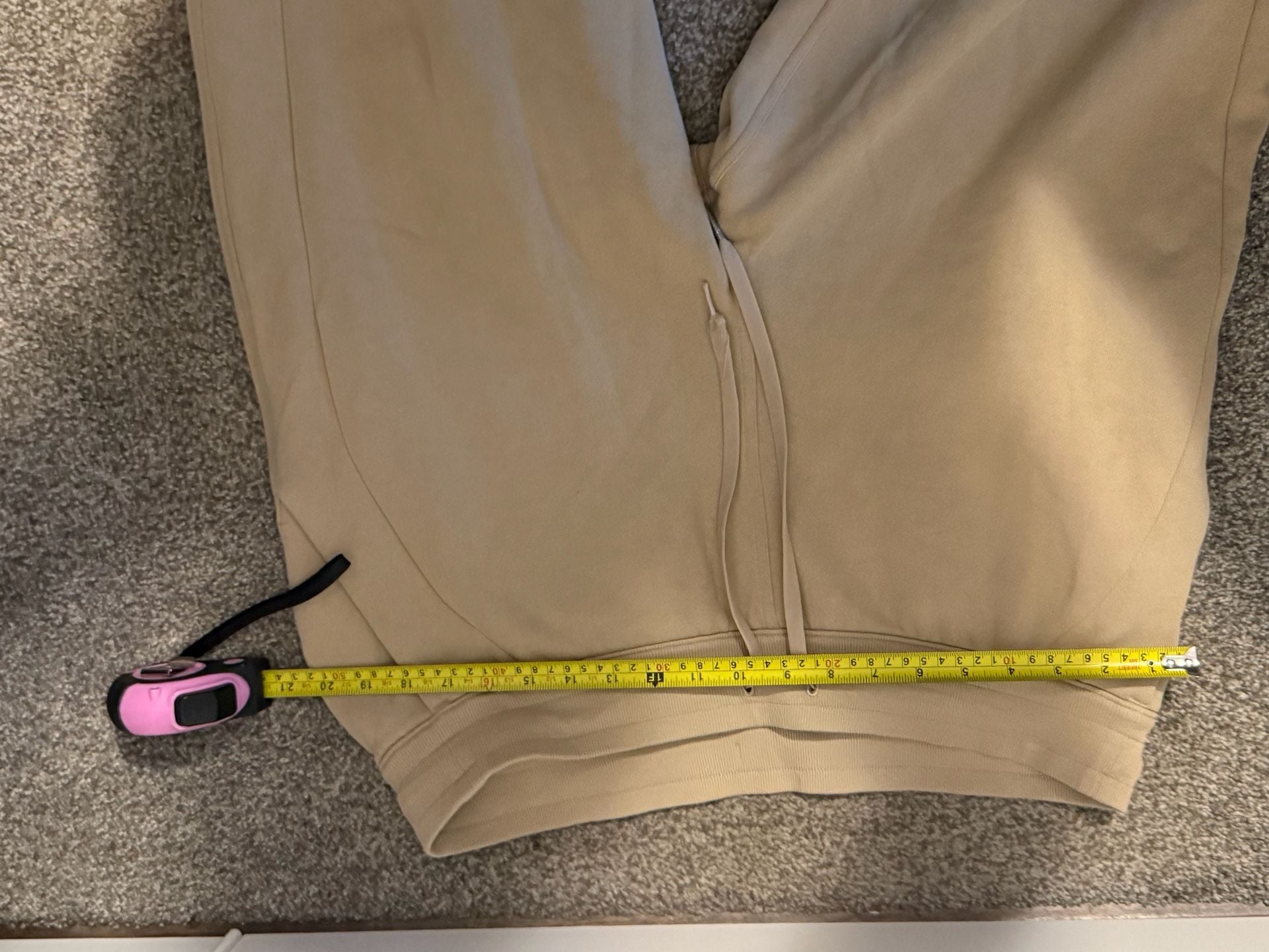 Lululemon Scuba High-Rise Jogger Tan Sweatpants Size 14 12