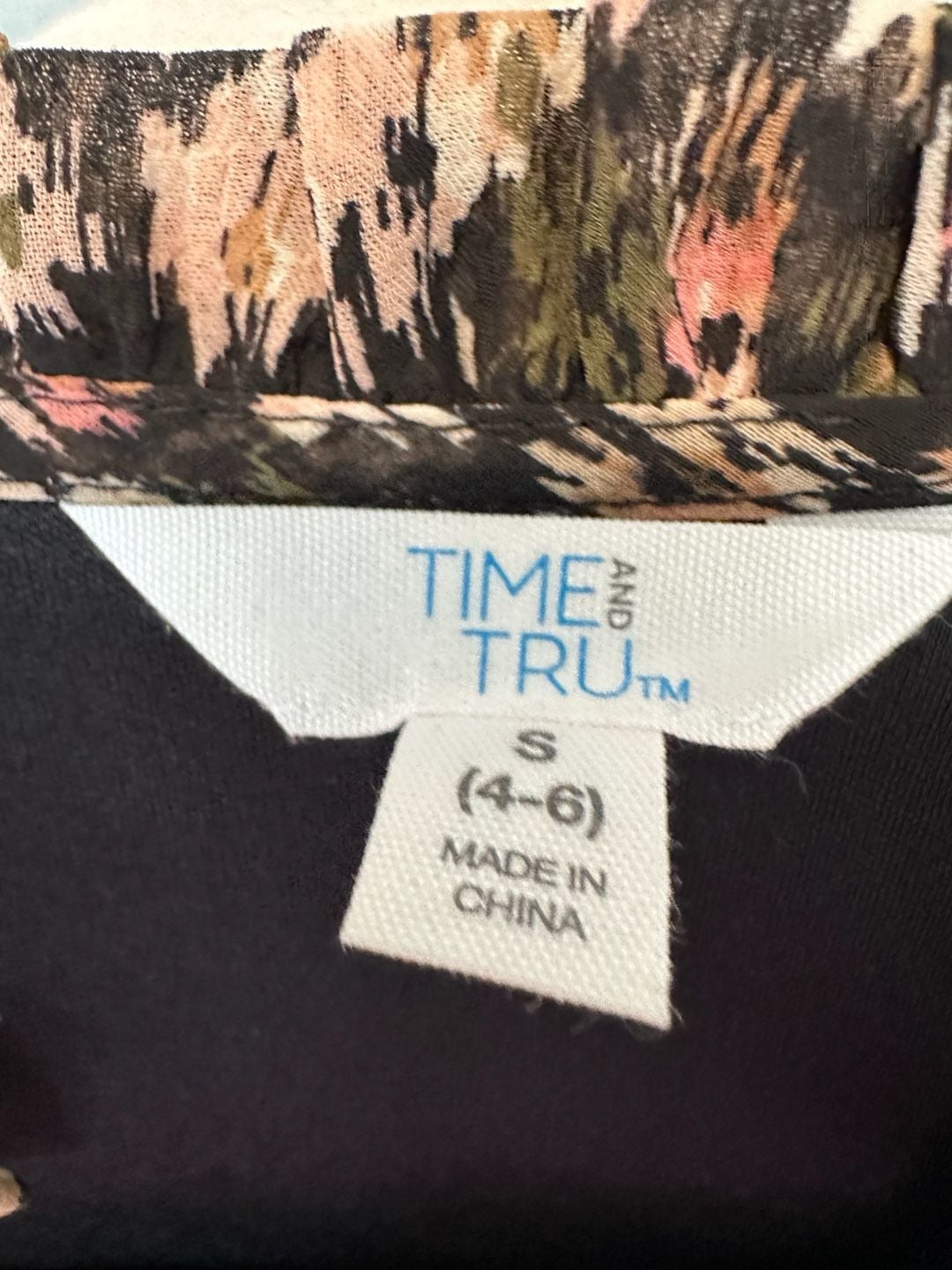 Time And Tru Dress Size S (4-6) Black Floral Long Sleeve Ruffle Neck 3