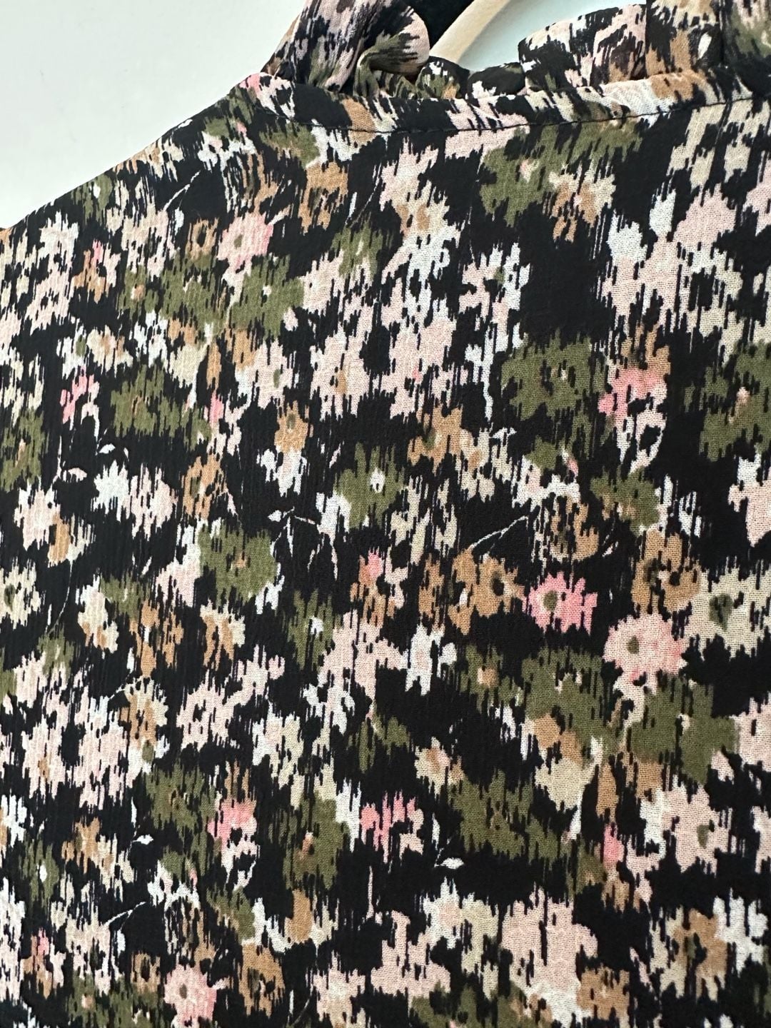 Time And Tru Dress Size S (4-6) Black Floral Long Sleeve Ruffle Neck 6