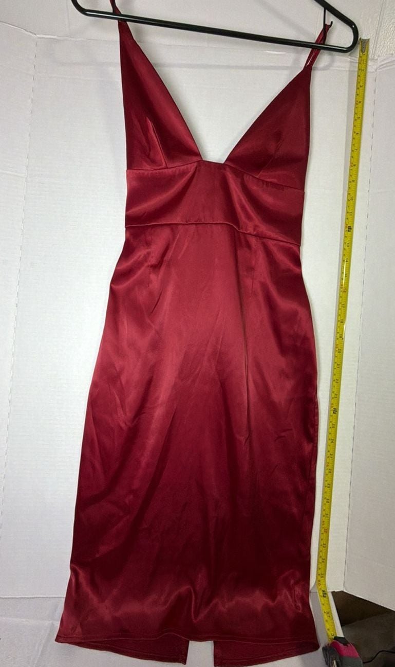 Makers of Dreams Satin V-Neck Midi Dress Size M Red 2