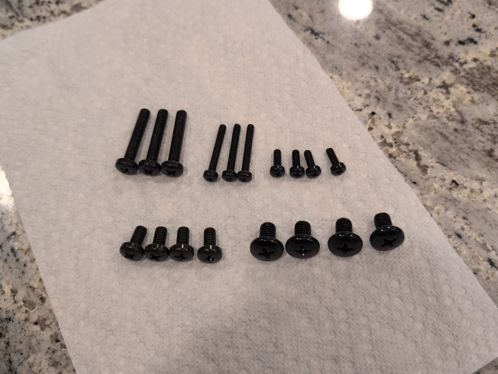 Black Steel Pan Head Phillips Machine Screws Assortment 1