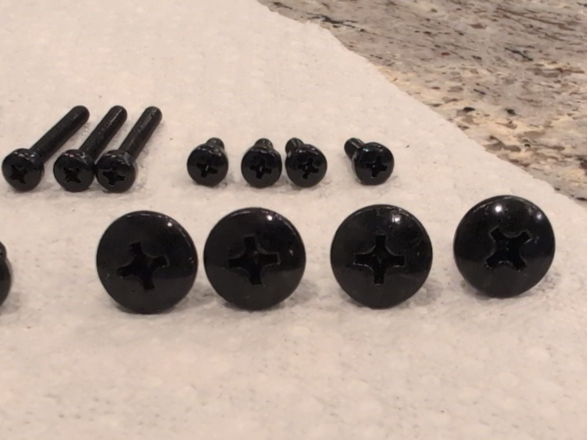 Black Steel Pan Head Phillips Machine Screws Assortment 3