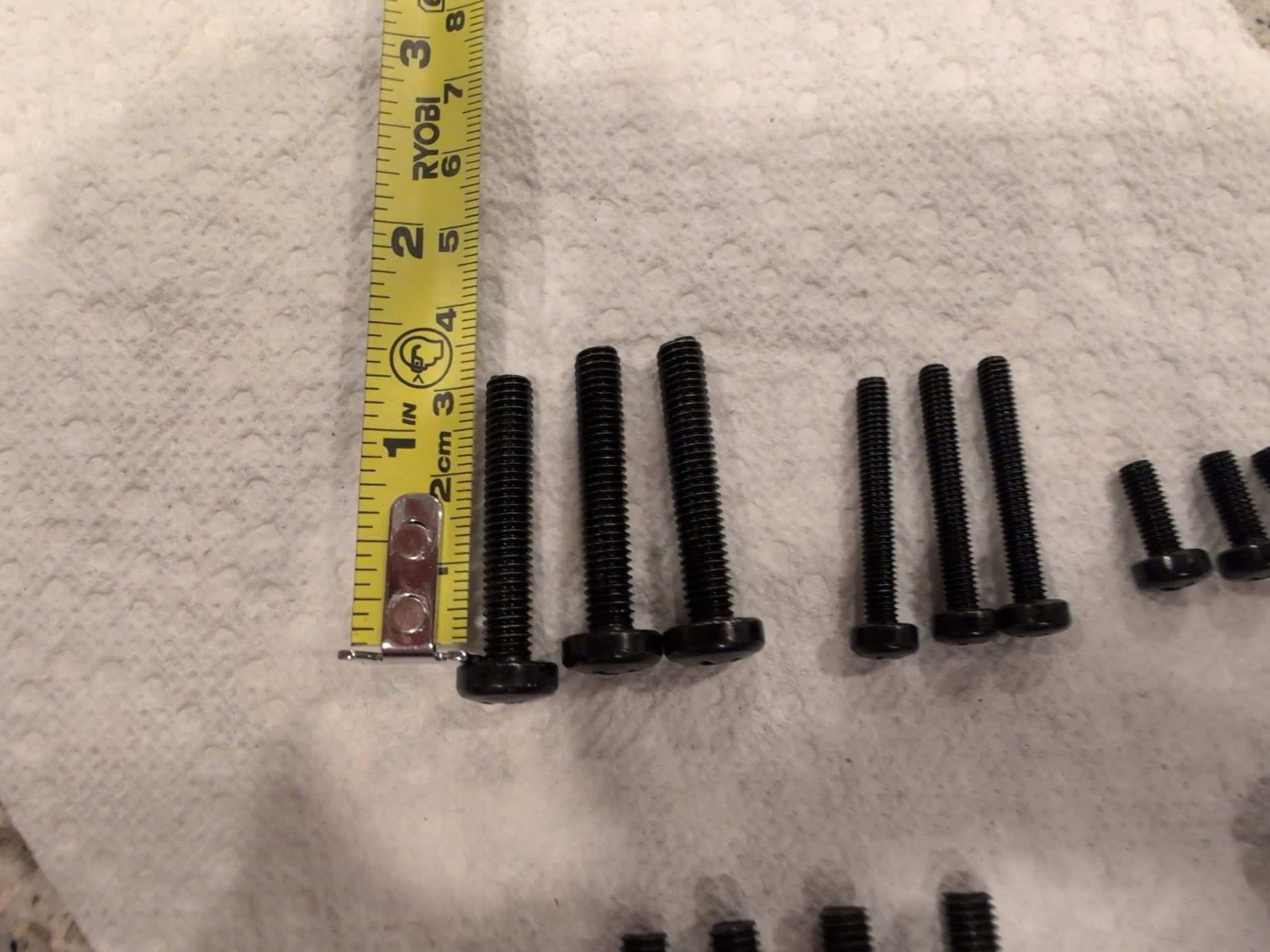 Black Steel Pan Head Phillips Machine Screws Assortment 4