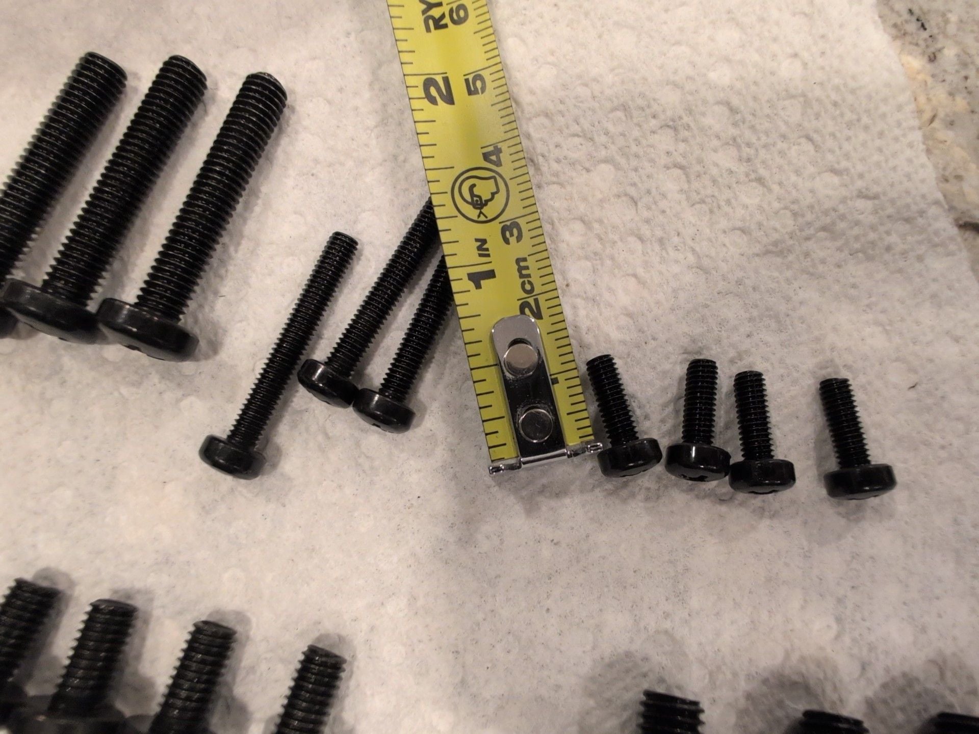 Black Steel Pan Head Phillips Machine Screws Assortment 6