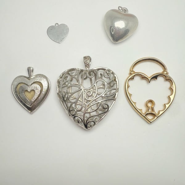 Unbranded Heart Pendant Lot Silver Tone Gold Tone Set of 5