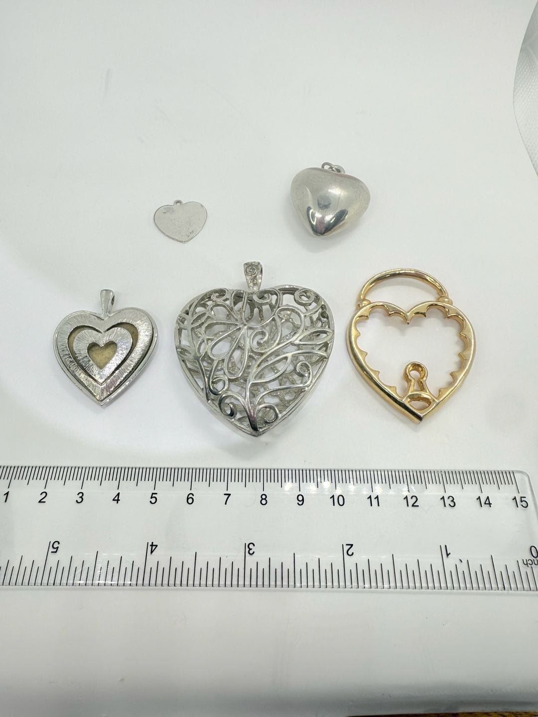 Unbranded Heart Pendant Lot Silver Tone Gold Tone Set of 5 8