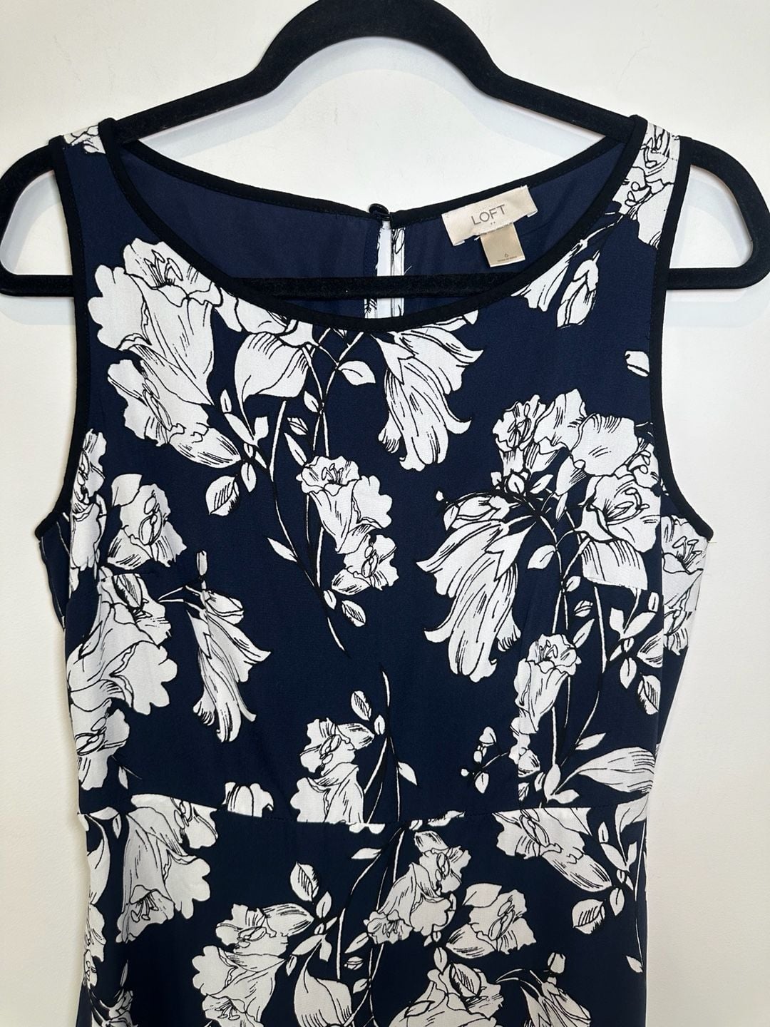 Loft Fit And Flare Dress Size 6 Navy White Floral Sleeveless 3