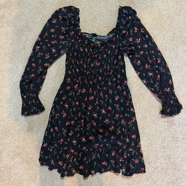 Wild Fable Floral Smocked Dress Size M Black Long Sleeve Ruffle