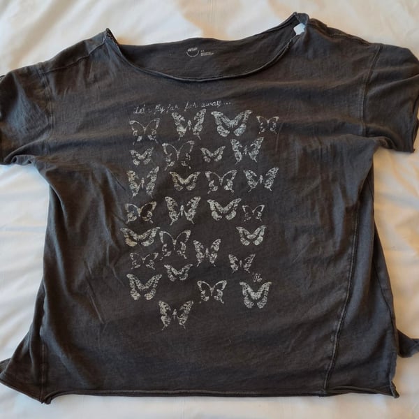 Aerie Butterfly Graphic T-Shirt Size S Gray Cotton