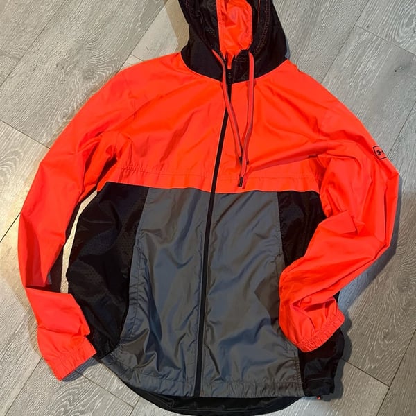 Under Armour Sportstyle Windbreaker Size LG Red Black Gray
