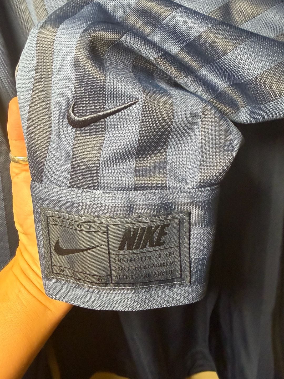 Nike Women's Oversized Jacquard Striped Button Down – , 4