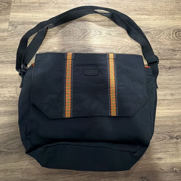 Baggallini Laptop Messenger Crossbody Bag Black Orange Interior