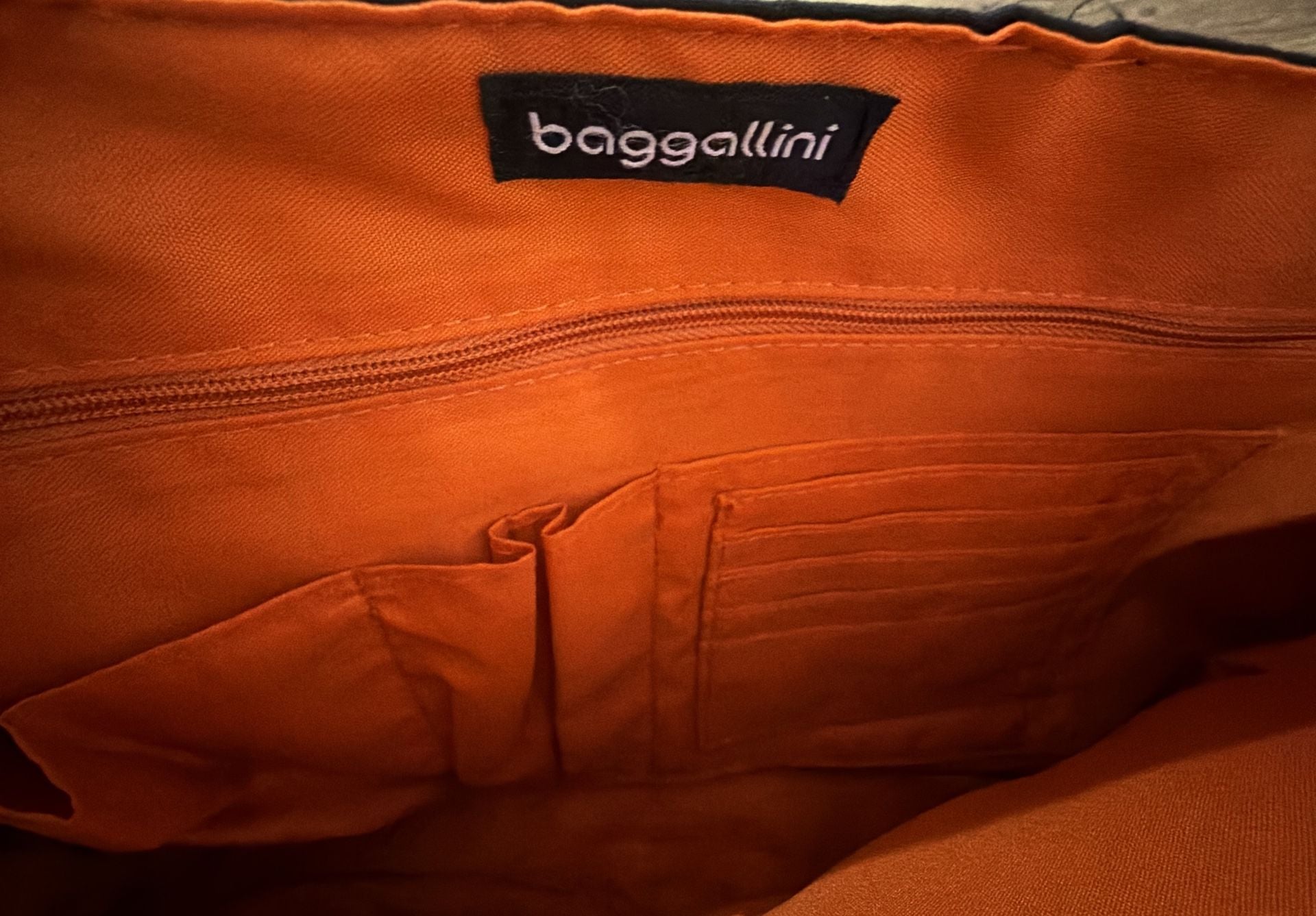 Baggallini Laptop Messenger Crossbody Bag Black Orange Interior 7
