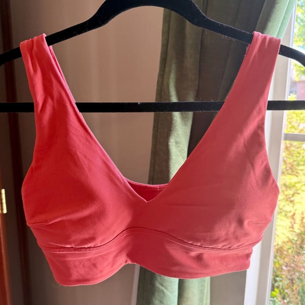 Lululemon Align V-Neck Sports Bra