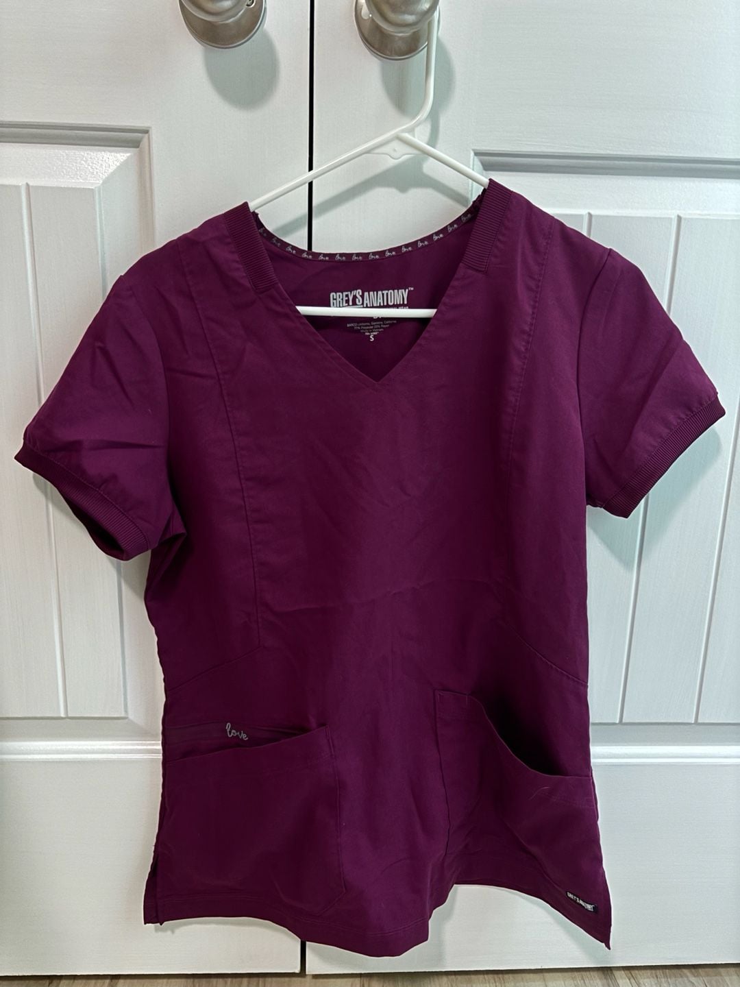 Grey's Anatomy Scrub Top Size S Purple V-Neck Professional Wear 2
