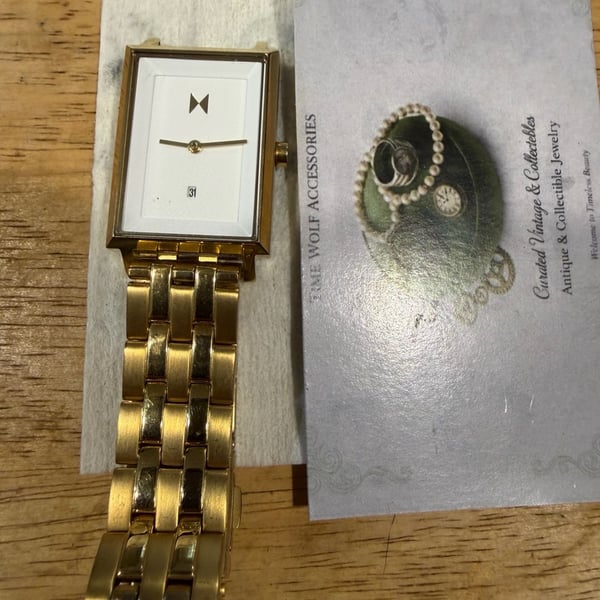 Mvmt Signature Square Gold Watch White Dial 24Mm