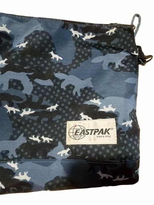 Maison Kitsune x Eastpak Blue Camouflage Isabella Pouch 4