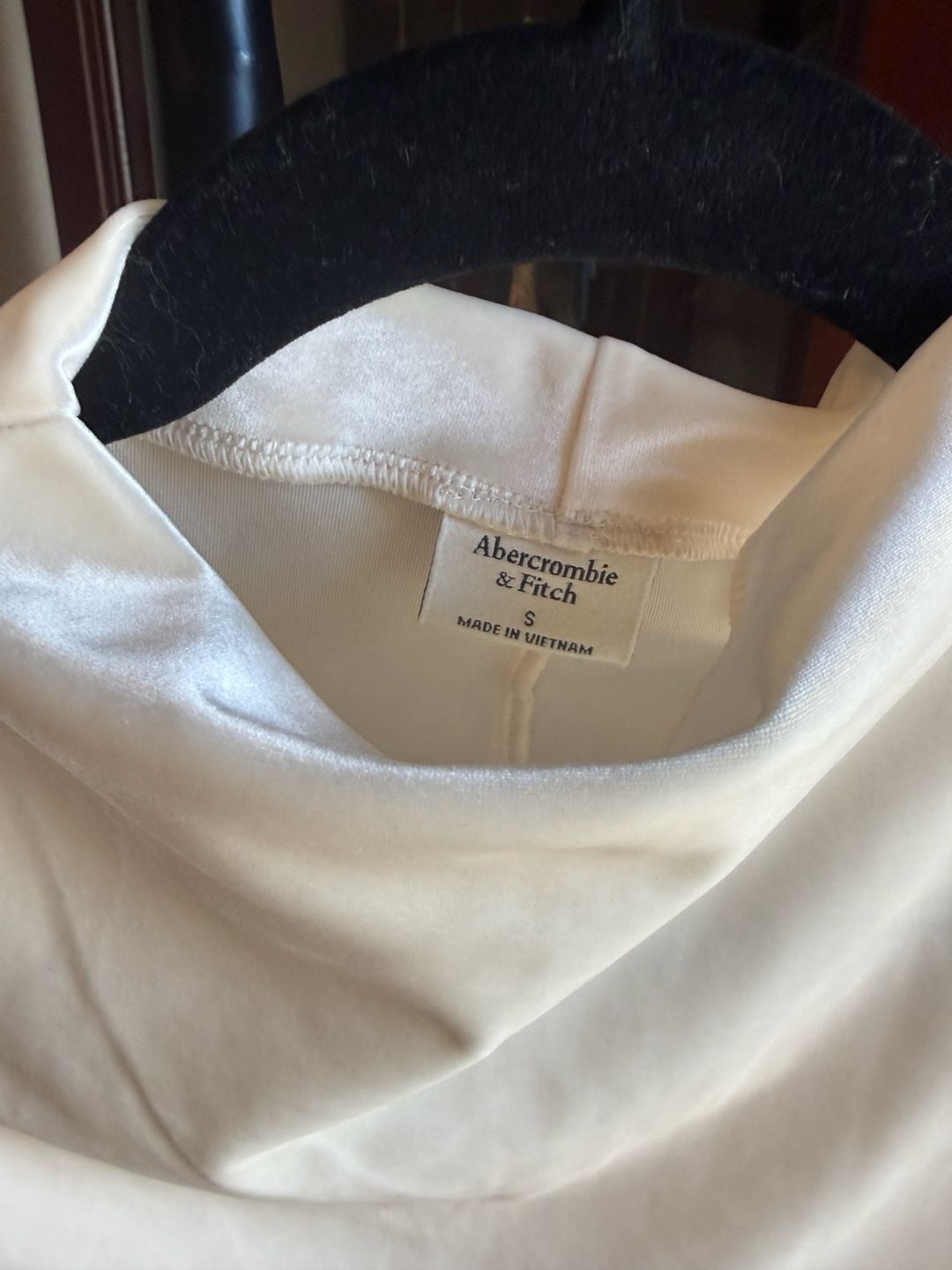 Abercrombie & Fitch Sleeveless Cowl Neck Top Size S White Velvet Ruched 3