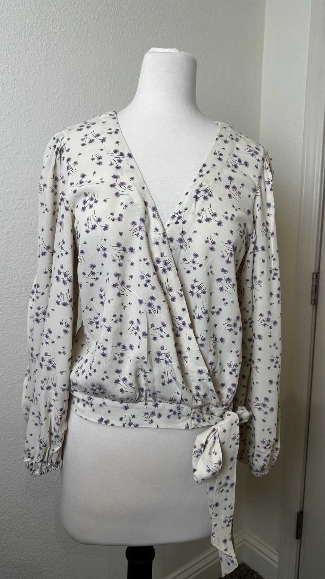 American Eagle Floral Faux Wrap Top Small 3
