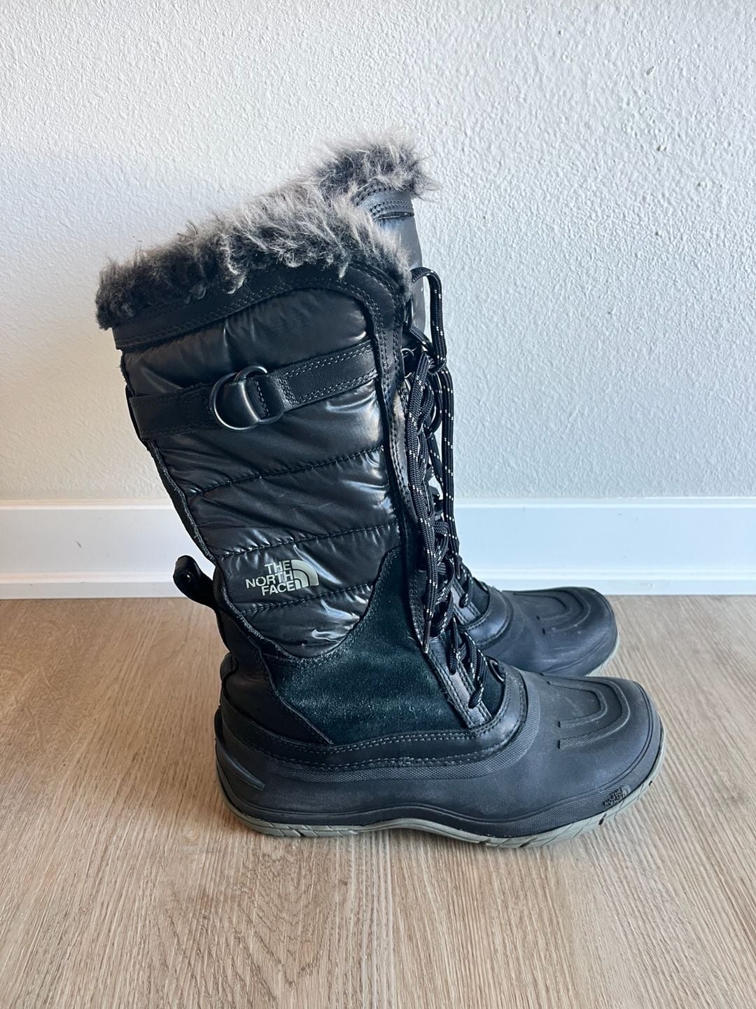The North Face,Tall Shellista Fashion Winter Snow Boots, Black, Faux Fur, 8 2