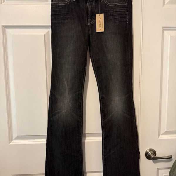 NWT J Brand Boot Cut Jeans Black Denim Size 28