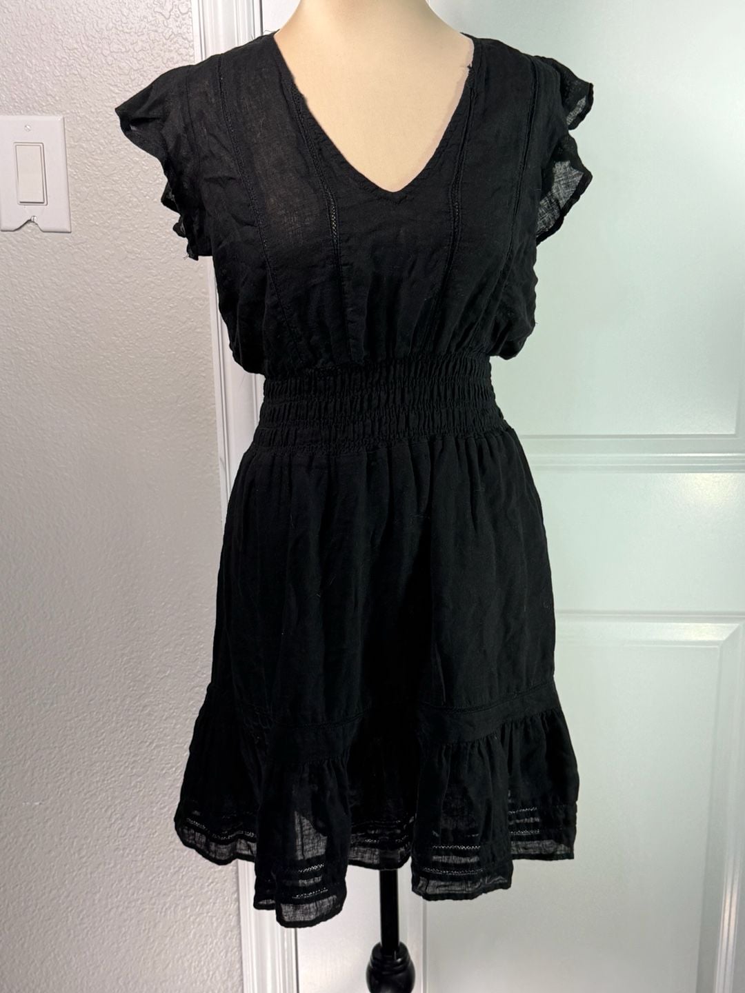 Rails Tara Smocked Mini Dress Size S Black Flutter Sleeve Lace Detail 2