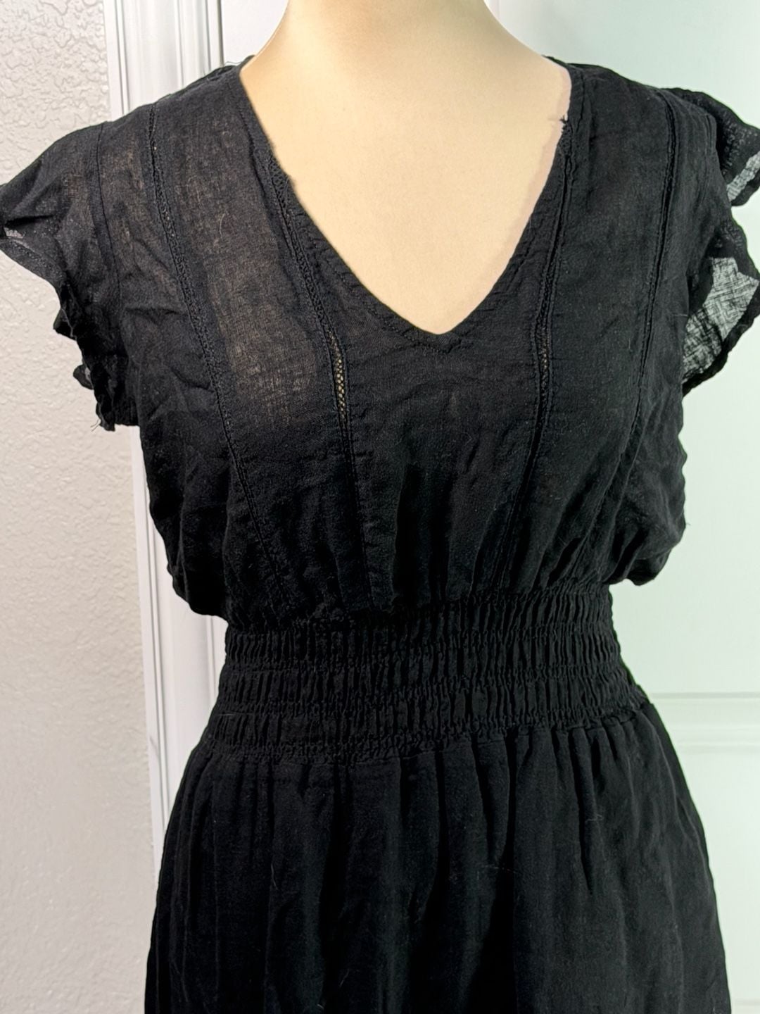 Rails Tara Smocked Mini Dress Size S Black Flutter Sleeve Lace Detail 4