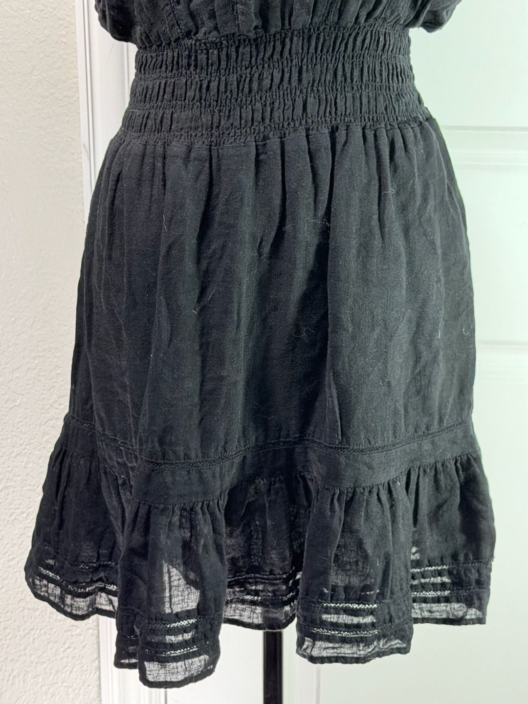 Rails Tara Smocked Mini Dress Size S Black Flutter Sleeve Lace Detail 5