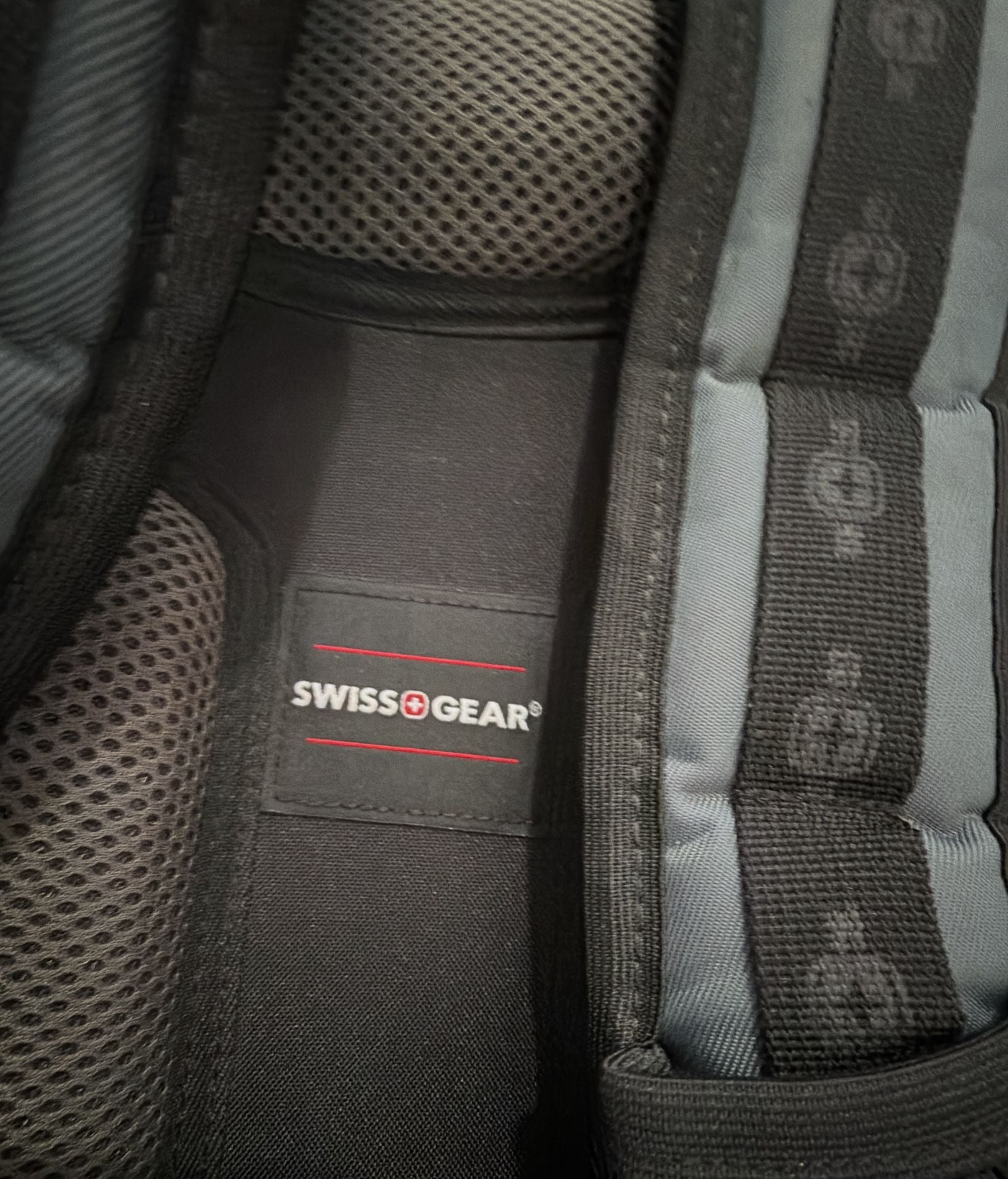 SwissGear Pegasus 17 Laptop Backpack Black Blue 4