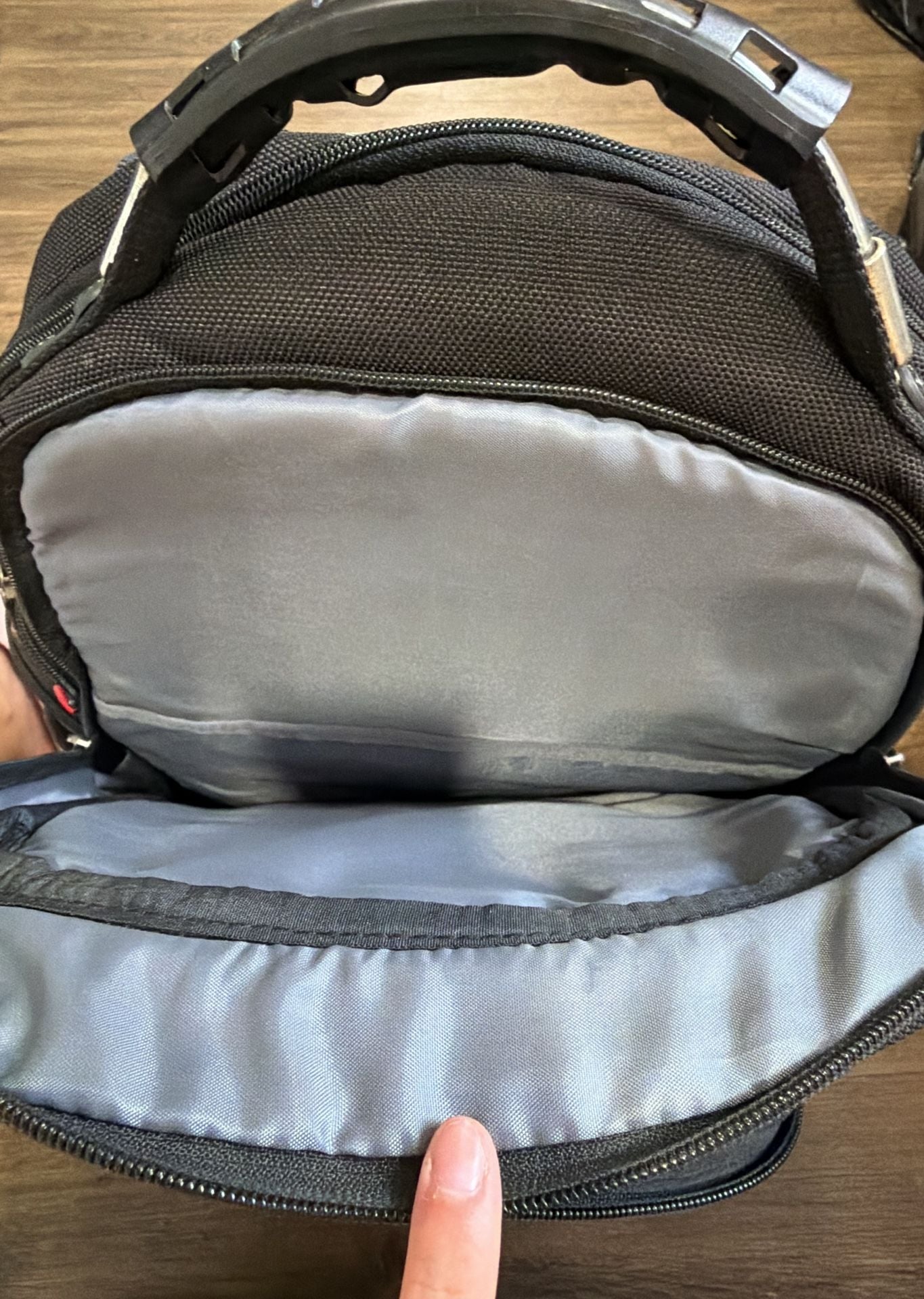 SwissGear Pegasus 17 Laptop Backpack Black Blue 8