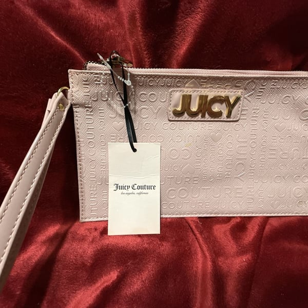 Juicy Couture Block Taffy All Out Of Love Wristlet Wallet Pink
