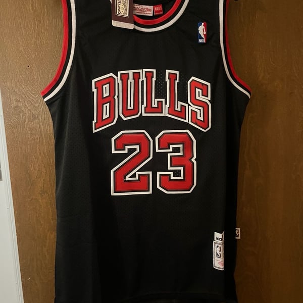 Mitchell & Ness Chicago Bulls Michael Jordan 23 Size 44 L