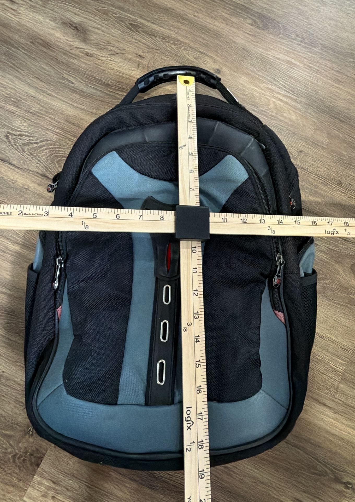 SwissGear Pegasus 17 Laptop Backpack Black Blue 13