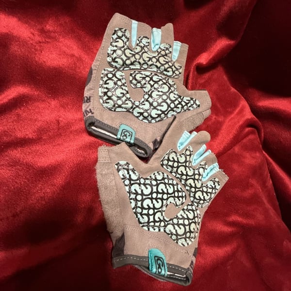 GoFit Go Grip Fitness Gloves Grey Turquoise