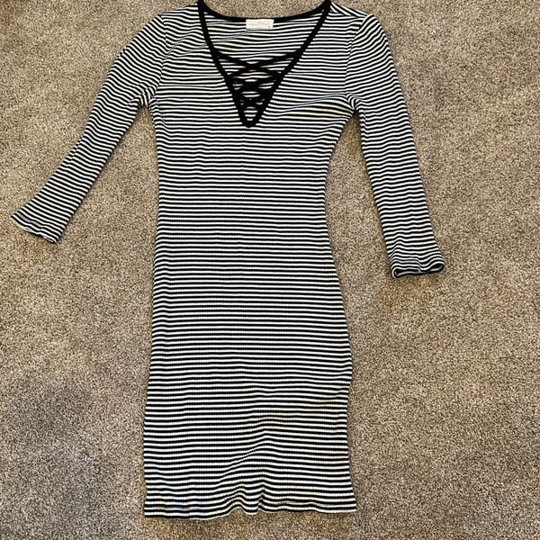 Full Tilt Striped Dress Size XS Lace Up Front Long Sleeve Black White