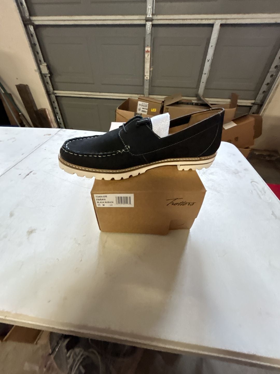 Trotters Farah Size 11 M Black Nubuck Loafers 4