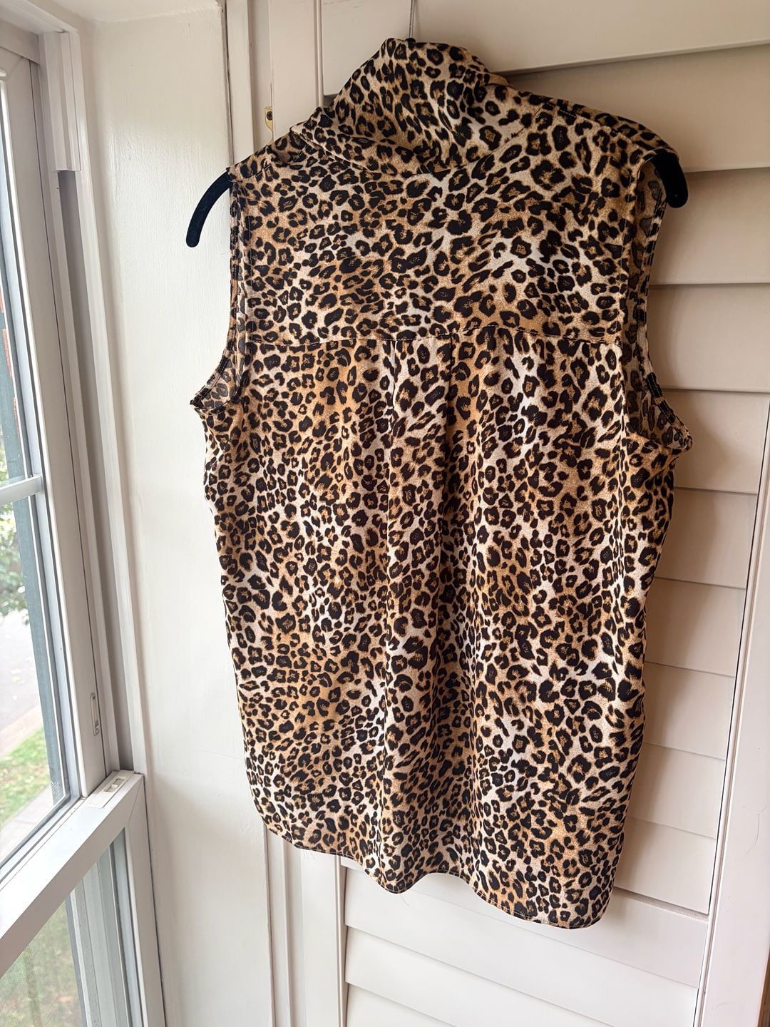 Tahari Leopard Y2K Baddie Animal Print Draped Sleeveless Blouse Top M 8