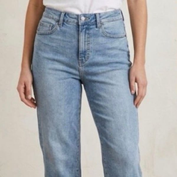 Social Standard By Sanctuary Slim Straight Size 10/30 Jeans