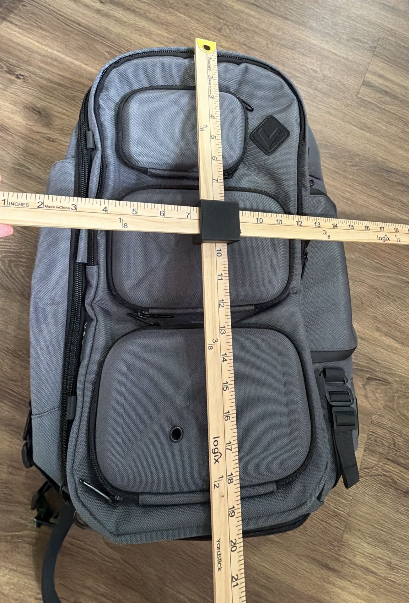 Veria Savvy Modular Travel Backpack Grey Anti-Theft TSA Lock 10