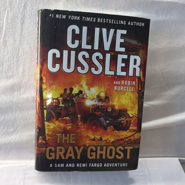 Clive Cussler The Gray Ghost Hardcover Book