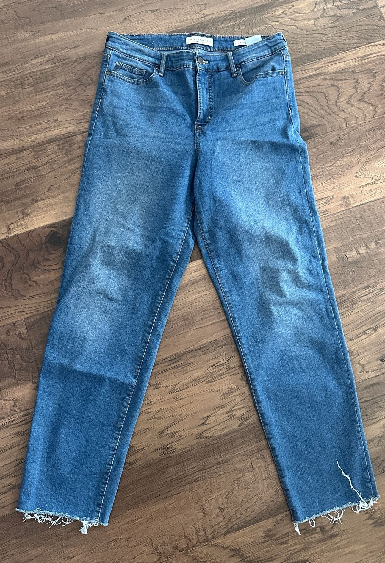 Social Standard By Sanctuary Slim Straight Size 10/30 Jeans 3