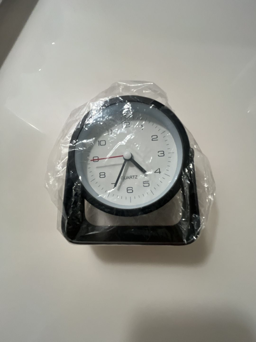 Unbranded Round Analog Quartz Alarm Clock Black New 1