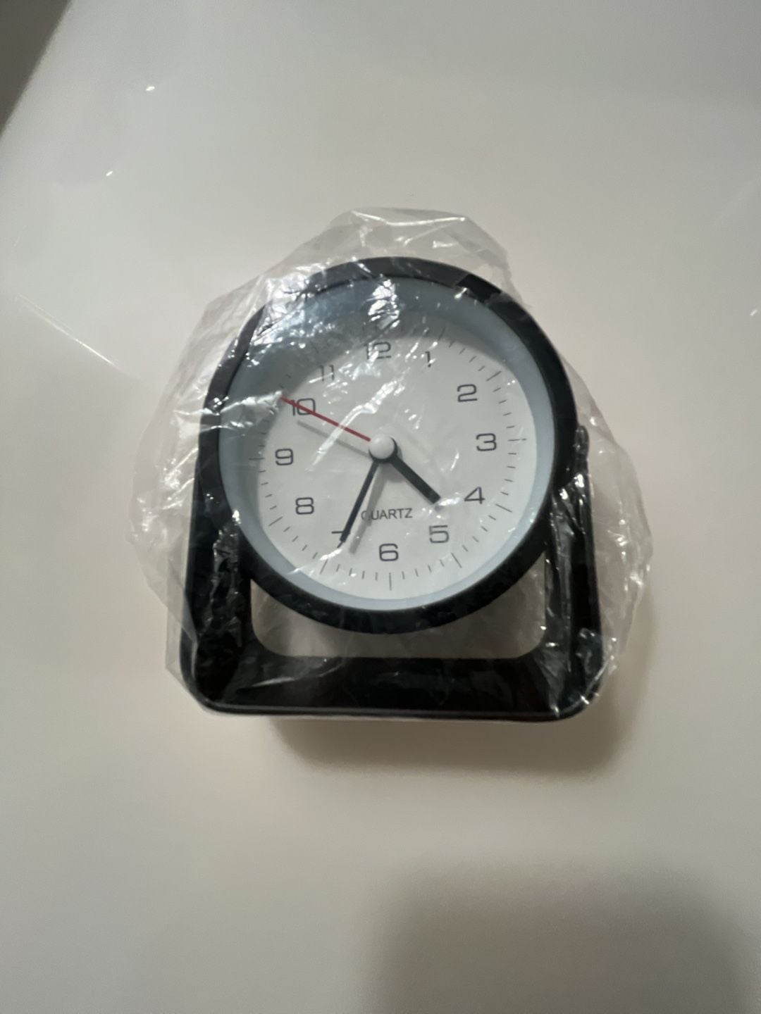 Unbranded Round Analog Quartz Alarm Clock Black New 2
