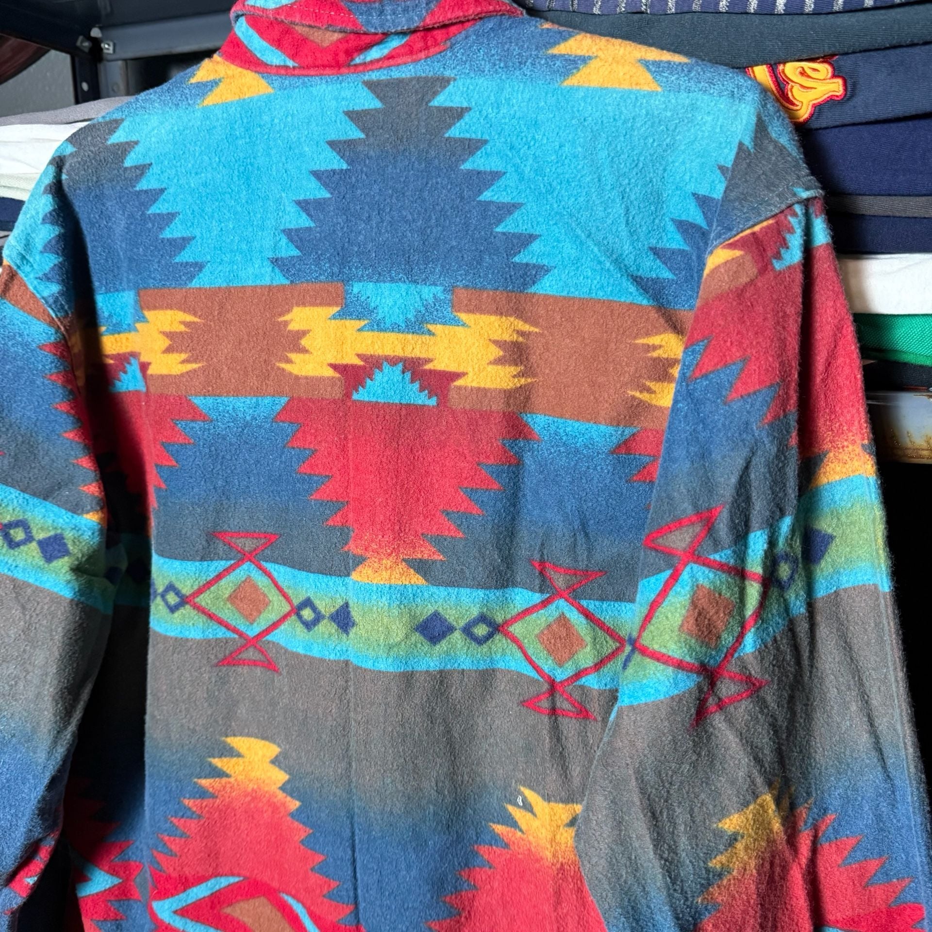 Vintage Woolrich Southwest Aztec Geometric Print Long sleeve button up Size L 10