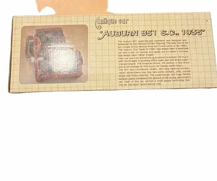 United China Antique Car Auburn 851 S.C. 1935 Wooden Model 8