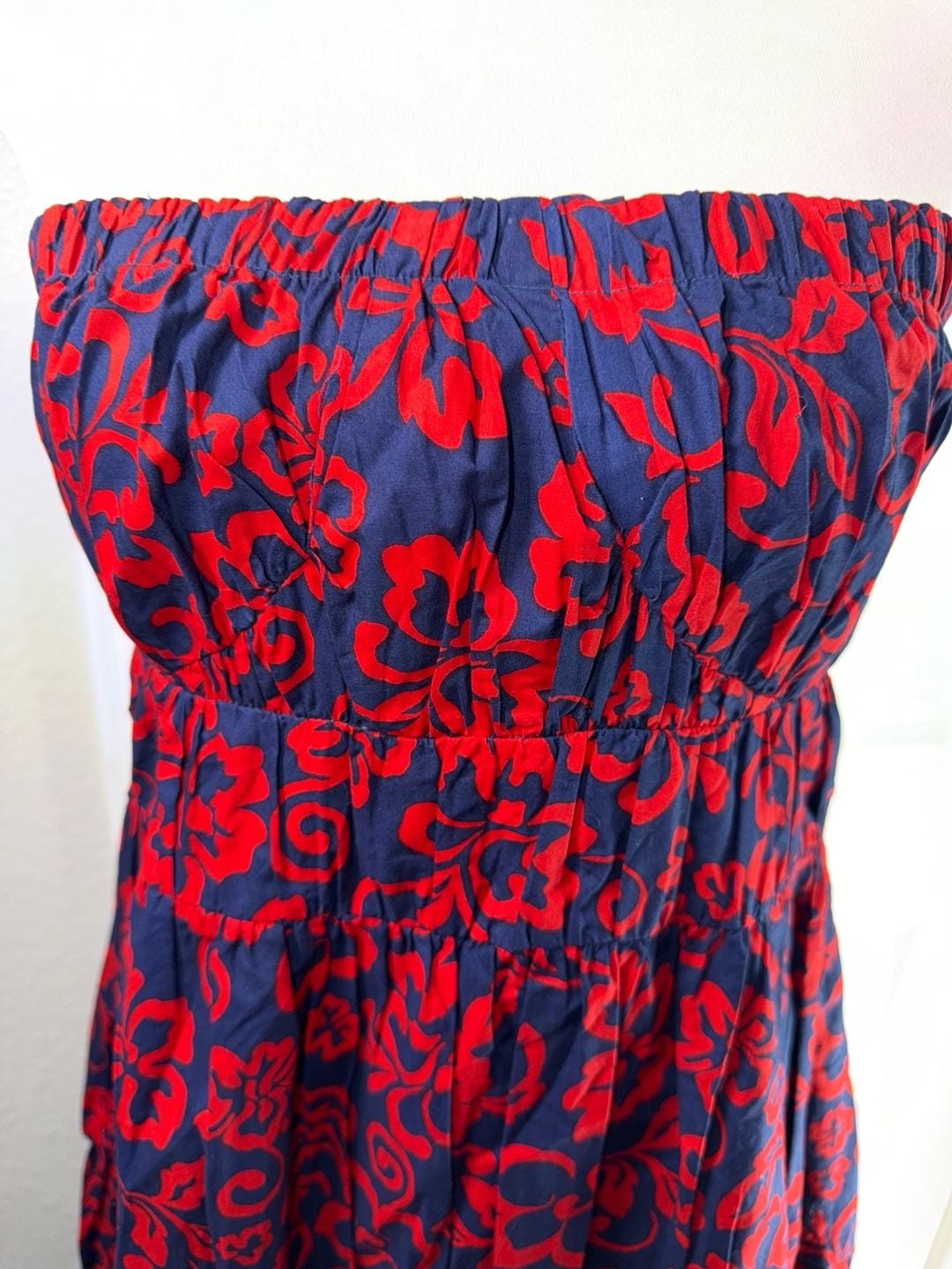 Sundry Strapless Maxi Dress Size 1 Red Blue Aloha Floral Smocked Tiered 8