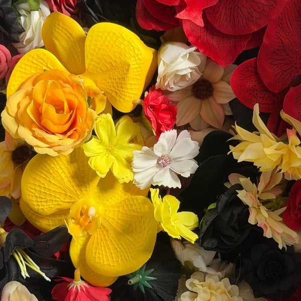 50+ PCS Small Mixed Color Artificial Flower Heads for Crafts