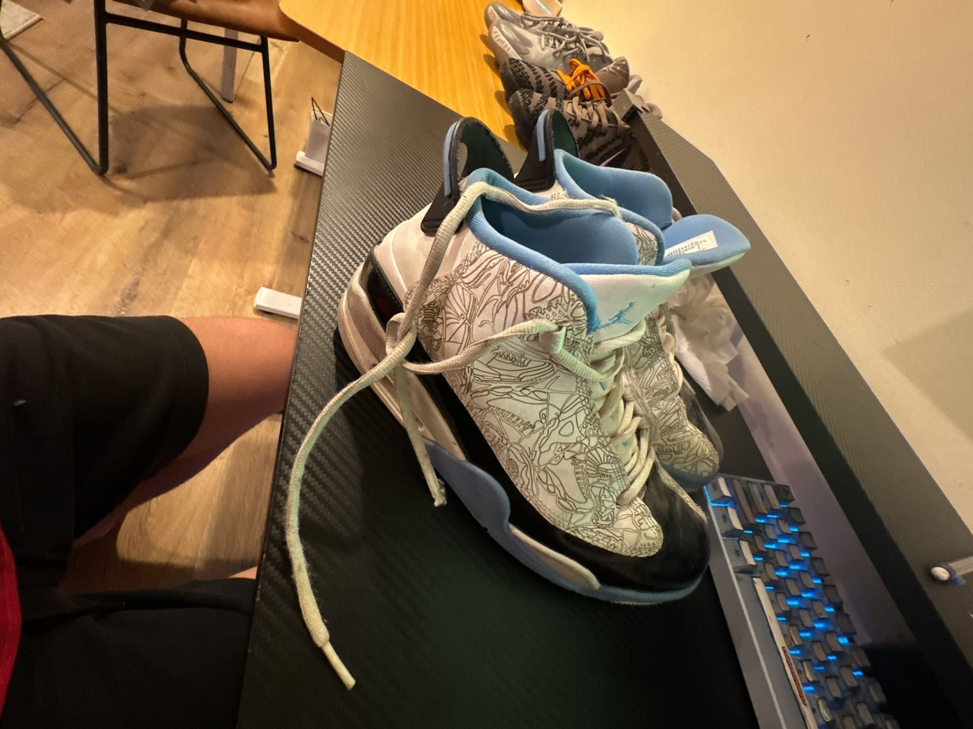 Jordan Dub Zero Size 7Y White University Blue Black UNC 4